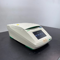 Bio-Rad T100 Thermal Cycler image 0